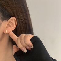 Ohrringe Evelina Mit Herzförmigem Verschluss Goldfarben Romantisch Minimalistisch Eleganter Damenschmuck