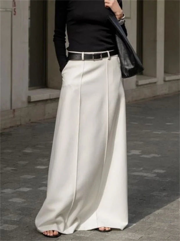 Eleganter Rock in H-Form mit einfachem und raffiniertem Design, perfekt für einen klassischen und raffinierten Look