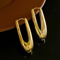 Elegante Clip-Ohrringe Im Hoop Design Idalia Minimalistischer Stil Mit Poliertem Finish