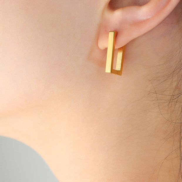 Ohrstecker Quadratische Eleganz Talisa Geometrische Minimalistische Ohrringe Mit Poliertem Gold Finish Reflektieren Licht