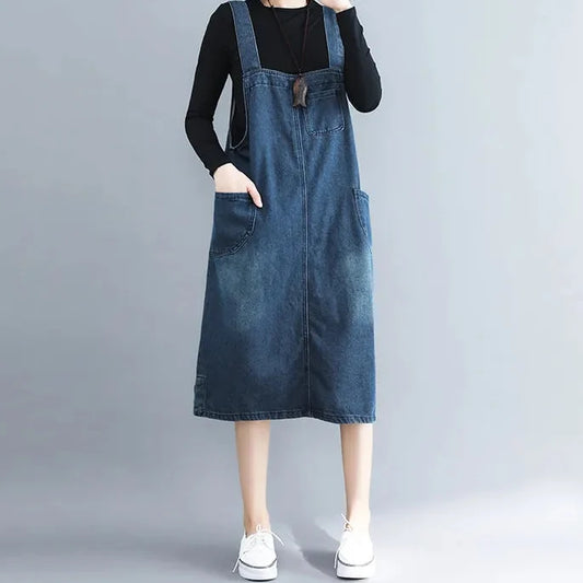 Jeans-Latzkleid mit lockerer Passform - Vici