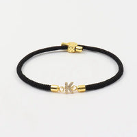 Unisex Kordelarmband Mit Verstellbarer Länge Und Initialbuchstabe Halimah Modernes Signaturschmuckstück