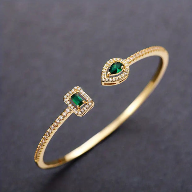 Verdeira Armband Caruso Wistaria Elegantes Goldene Strukturarmband Mit Zirkonen Grünen Steinen Tropfen- Und Rechteckformen