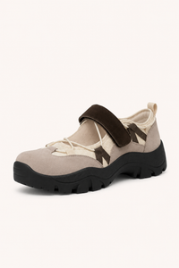 Sport-Ballerinas mit verstellbarem Riemen und gezackter Sohle – Lotte