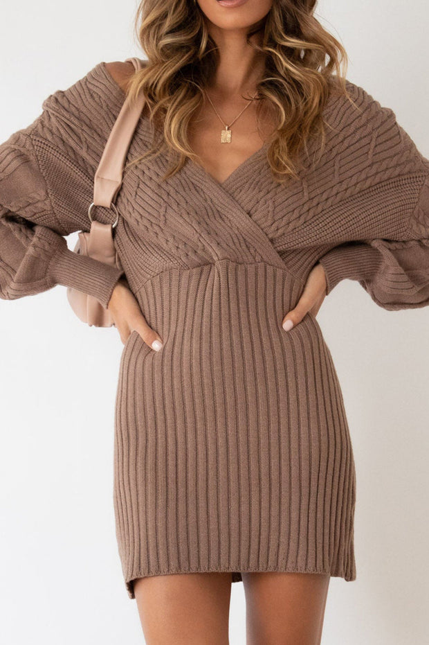 Damen Strickkleid mit überkreuztem Ausschnitt - Ragnheidr
