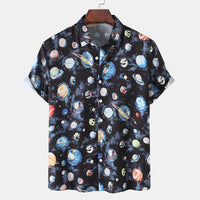Gepunktetes Herren Kurzarm Hemd im Retro Look