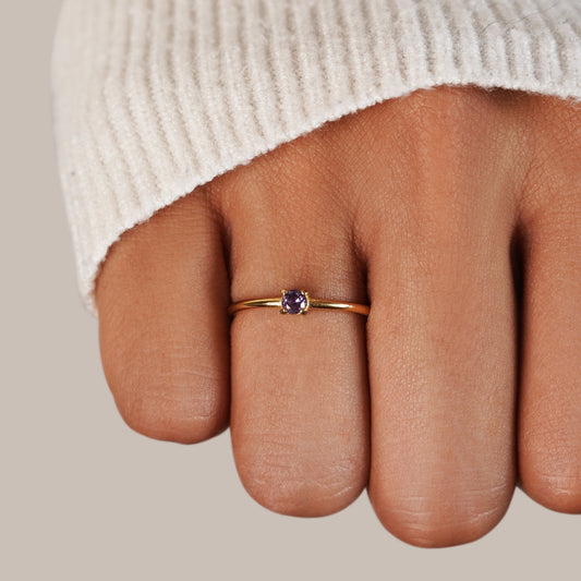 Goldring Für Damen Von Umbelina Eleganter Minimalring Aus Gold Mit Funkelndem Kristall Im Zentrum