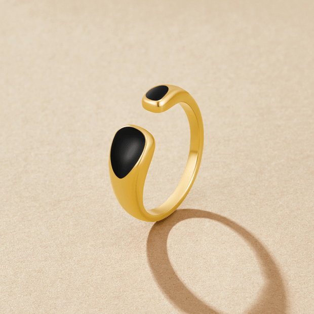 Damenring Xana Offenes Design Mit Goldpolitur Und Zwei Schwarze Steine Ergonomische Passform Eleganz
