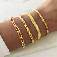 Sune Minimalistisches Armband mit Drehung