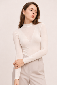 Figurbetontes Langarm-T-Shirt mit kurzem Rollkragen und V-Ausschnitt – Mila