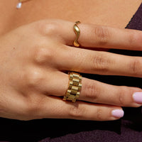 Damen Halskette Mit Robuster Goldkette Aus Hochwertigem Gelbgold Für Ein Stilvolles Statement Liora