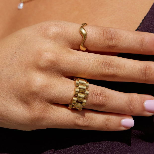Halskette Für Damen Mit Robuster Goldkette Aus Echtem Gelbgold Von Carla Elegante Und Robuste Schmuckkette