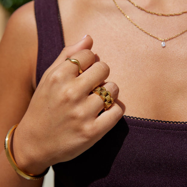 Halskette Für Damen Mit Robuster Goldkette Aus Echtem Gelbgold Von Carla Elegante Und Robuste Schmuckkette