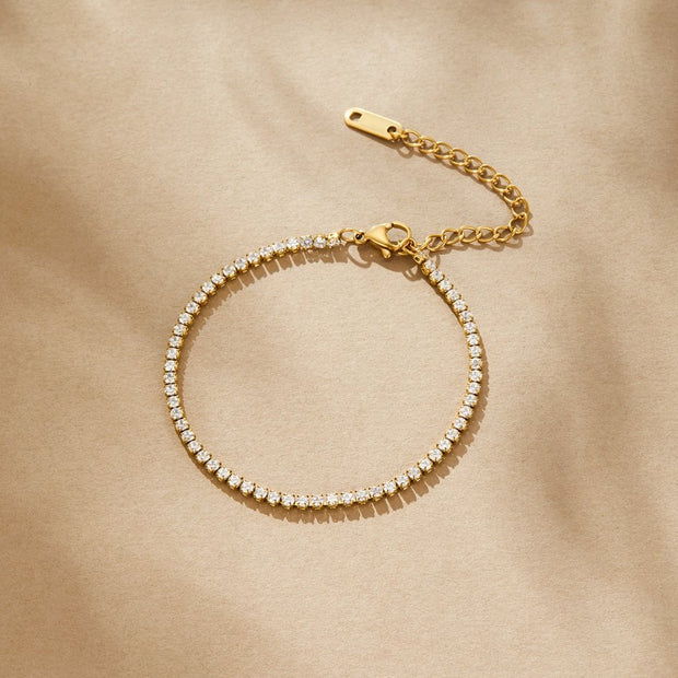 Verstellbares Tennisarmband Mit Leuchtenden Zirkonia-Steinen In Durchgehenden Lichtreflexen - Galadriel