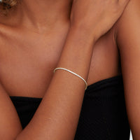 Verstellbares Tennisarmband Mit Leuchtenden Zirkonia-Steinen In Durchgehenden Lichtreflexen - Galadriel