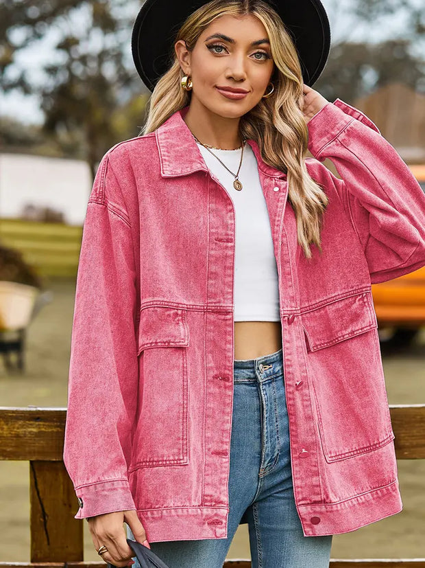 Jeansjacke im Oversize-Schnitt mit Knopfverschluss und Taschen