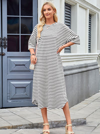 Lorena - Lässiges Sommerkleid mit Streifen für Frauen