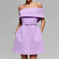 Kurzes Damenkleid mit plissiertem Bardot-Ausschnitt fliederfarben elegant - Liora