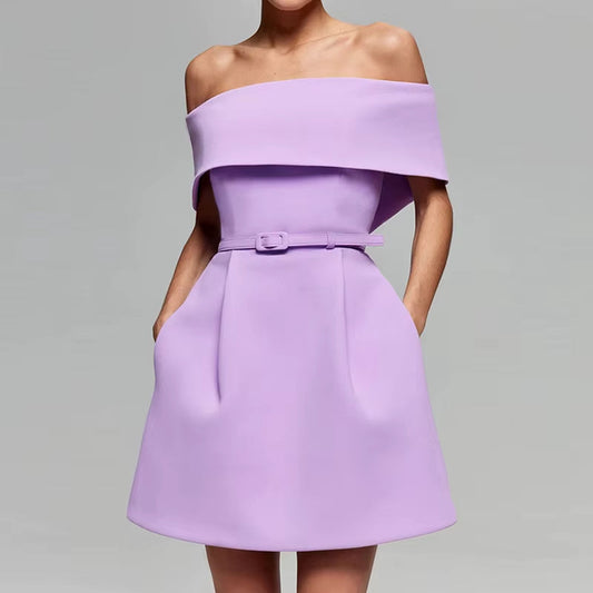 Kurzes Damenkleid mit plissiertem Bardot-Ausschnitt fliederfarben elegant - Liora