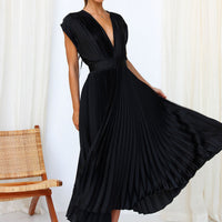 MELI - Kleid mit V-Ausschnitt