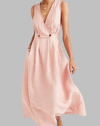 Casandra - Plissiertes Kleid mit V-Ausschnitt