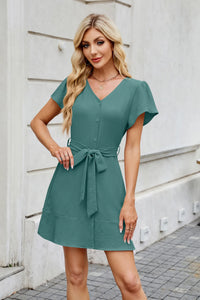 Jane - Einfarbiges Kleid mit V-Ausschnitt