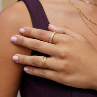 Damenring Mit Kristallen Geometrisches Design Im Goldüberzug Mit Baguette Kristallen Für Elegante Looks Tatiana