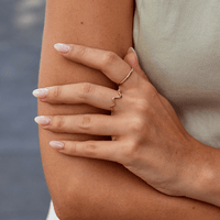 Damen Goldring Modernes Minimalistisches Design Mit Sanfter Wellenform Schmuck Für Allein- Oder Kombi-Look Graça