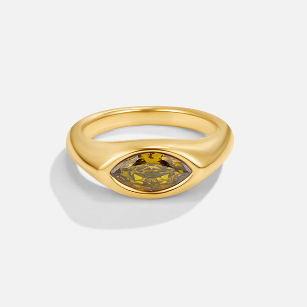 Ring Für Damen Mit Grünem Kristall Im Marquise Schliff Und Goldbeschichtung Glória Elegante Moderne Schmuckkreation