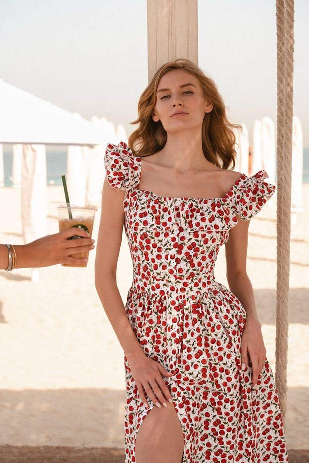 Griselda - Midikleid mit Kirschenprint und Rüschen