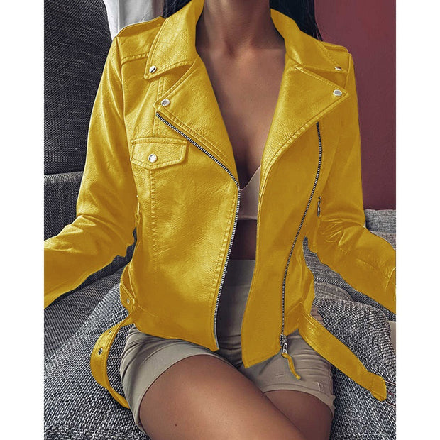 Schwarze Lederjacke mit Reißverschluss und Reversdetails