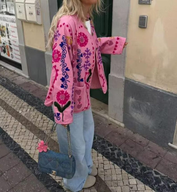 Jeansjacke mit Graffiti-Print und Taschen