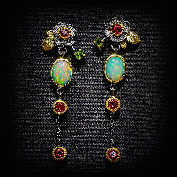 Boho Ohrringe mit Opal und Roten Zirkonias