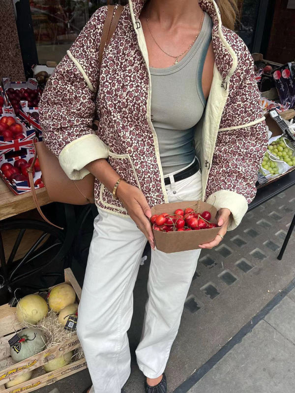 Jacke mit Blumenmuster, Taschen und überschnittenen Schultern in Lila