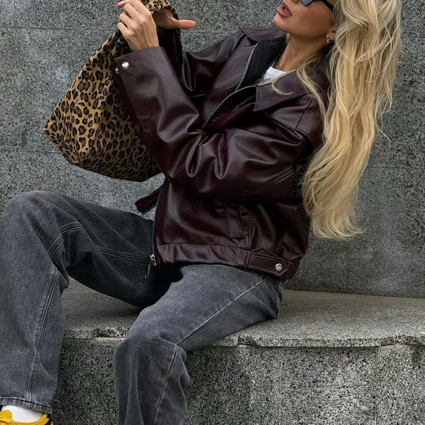Kunstlederjacke mit Reverskragen und Reißverschluss