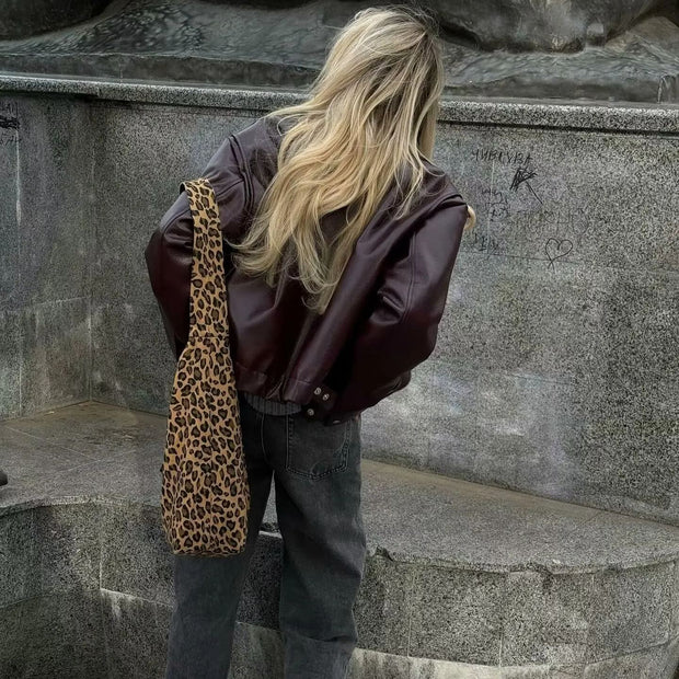 Kunstlederjacke mit Reverskragen und Reißverschluss
