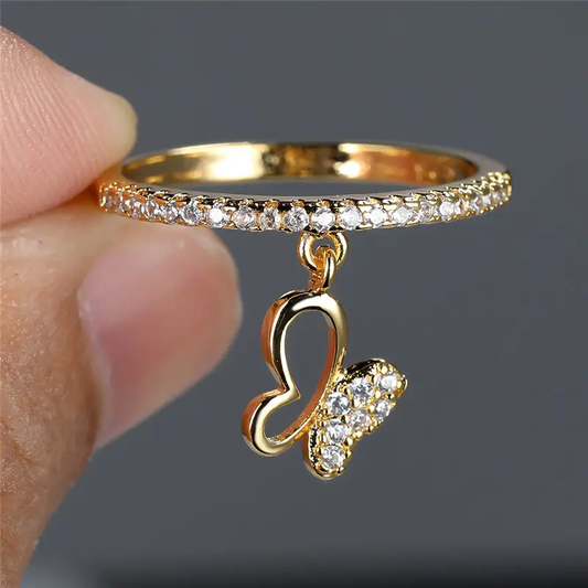 Ring Mit Zirkonia In Schmetterlingsform Als Anhänger Aus Gold Romantischer Damen Schmuck Gia
