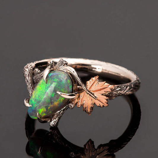 Ring Grüner Stein Ast Bela Handgefertigter Silberoxid Ring Mit Zentralem Opal Grün Blau Und Natürlicher Astoptik
