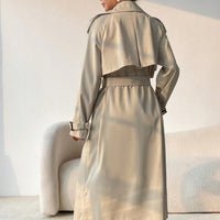 Langer Trenchcoat für Damen mit doppeltem Revers und verstellbarem Gürtel - Maelis