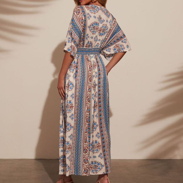 Bohème Frauenkleid mit Kimono-Ärmeln und V-Ausschnitt - Yara