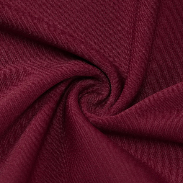 Langes Damenkleid mit herzförmigem Ausschnitt und elegantem hohen Schlitz - Giselle