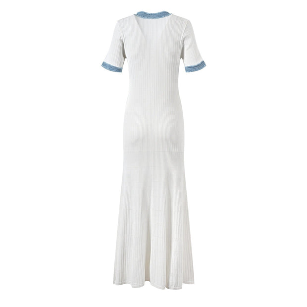 Langes Kleid aus Rippenstrick mit Denim-Details - Mariela