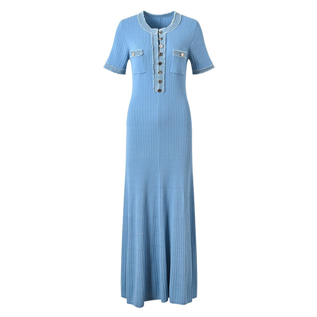 Langes Kleid aus Rippenstrick mit Denim-Details - Mariela