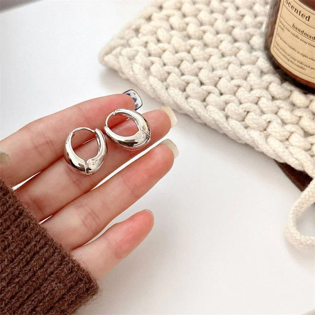 Klassische Creolen Elara Zeitloser Ohrschmuck Mit Feinem Glanz Und Dezenter Eleganz