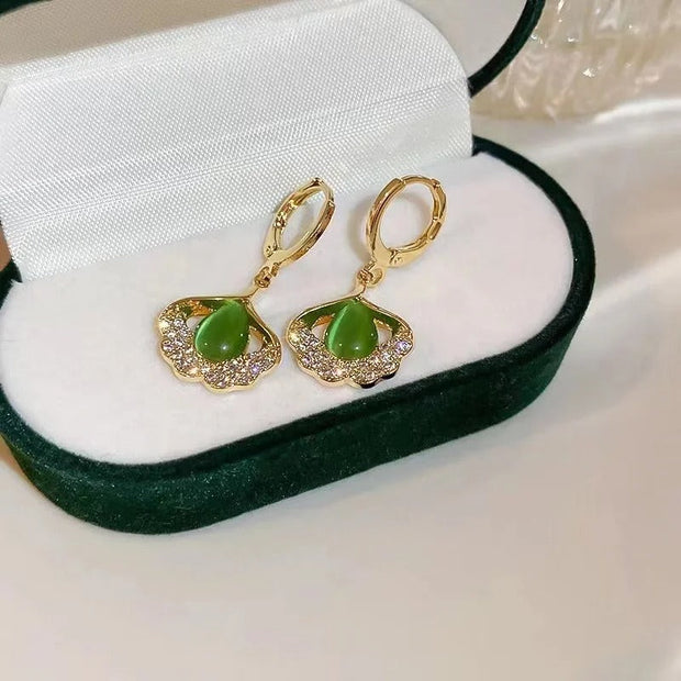 Fantastische Tropfenohrringe Nadia Elegante Perlmutt Details Mit Glitzernden Steinen Für Natürliche Ausstrahlung