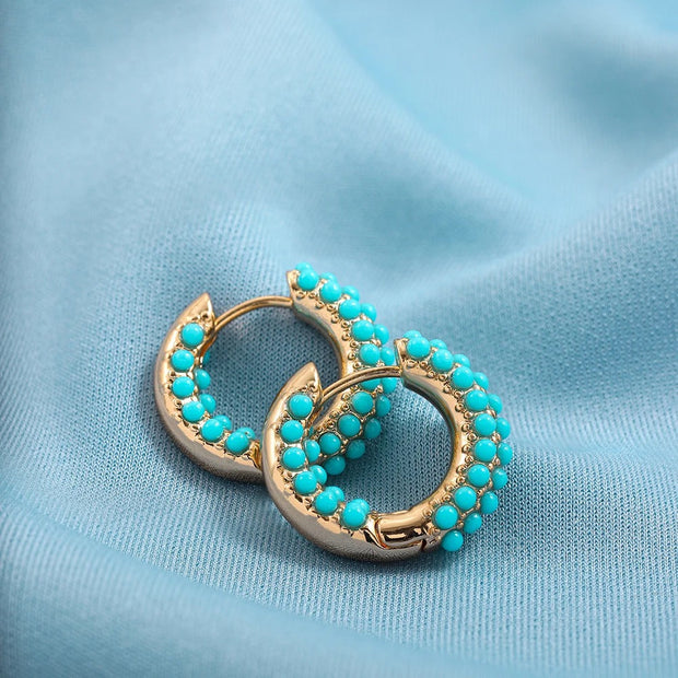 Bliss Ohrringe Mit Perlen Soraya Klassische Creolen Mit Kleinen Perlen Goldfarbenes Metallfinish Moderner Lebendiger Look