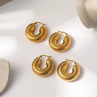 Helix Creolen Ohrringe Georgien Aus Edelstahl Mit PVD Beschichtung Poliertes Elegantes Modernes Design
