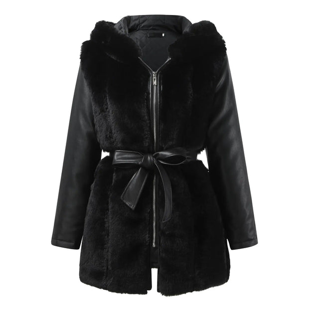 Stilvolle Kunstlederjacke mit Kunstfellkragen