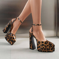 Glossed in Luxury Leder Heels