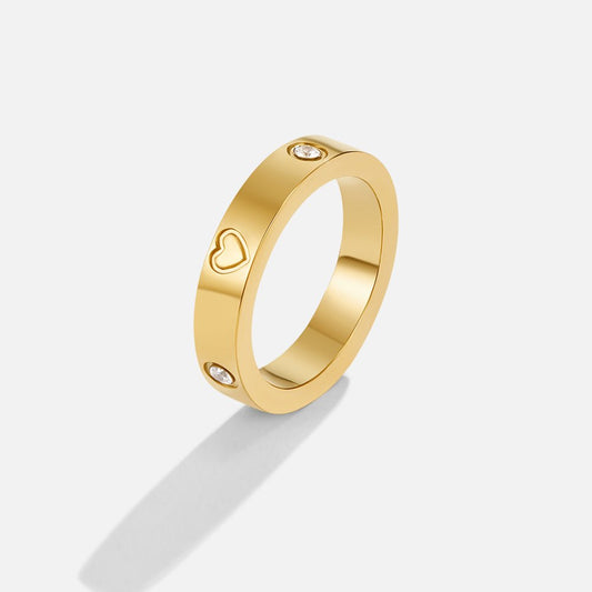 Goldring Für Damen Simone Mari Heart Mit Herzgravur Und Zart Besetzten Kristallen Minimalistischer Glatter Ring Aus Gold